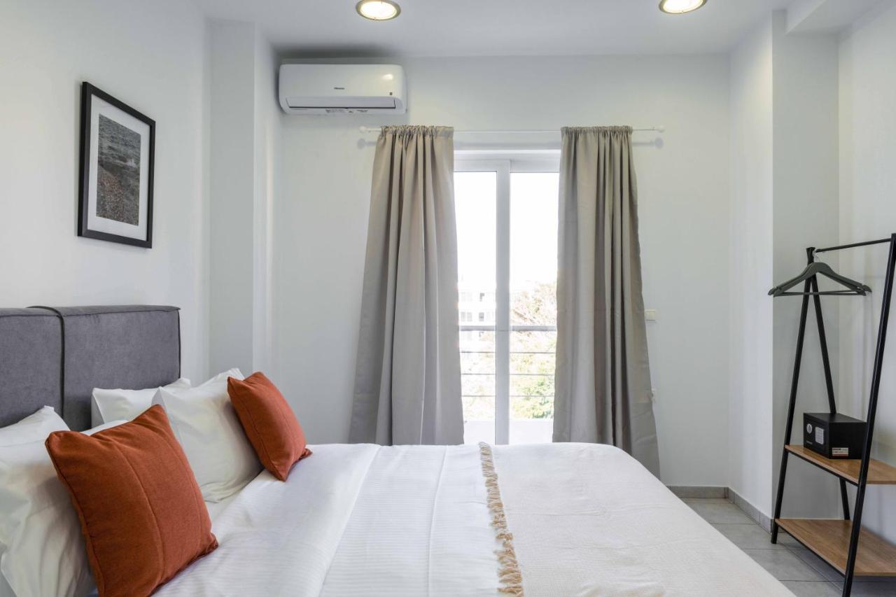 Phaedrus Living: View Flat *